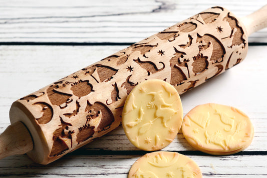Engraved Rolling Pin – Witches | Halloween